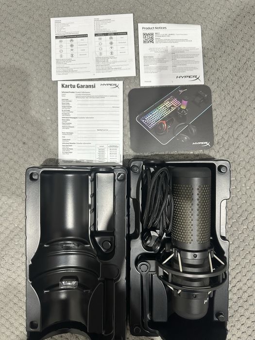 Microfon HyperX QUADCASTs