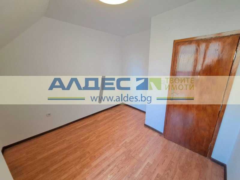 Продава се Тристаен апартамент в София, Център - 75 кв.м за 3747 €/кв.м - Снимка #11