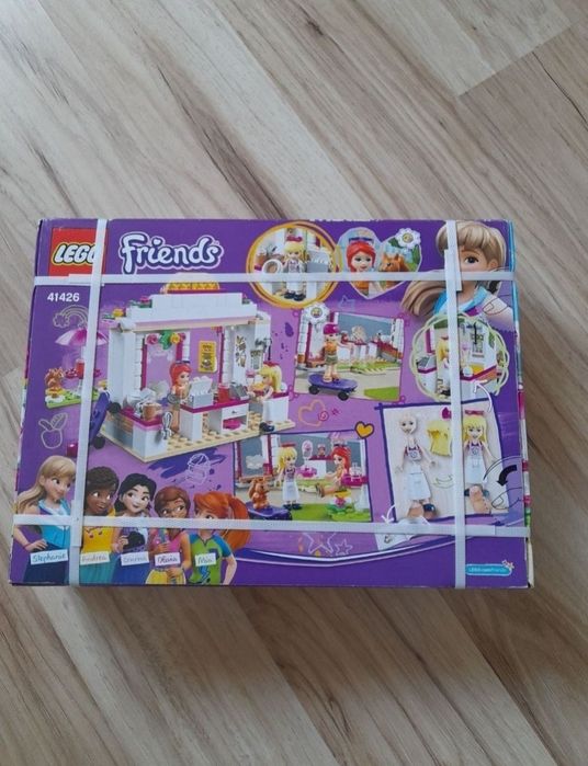 LEGO Friends  nou sigilat - Cafeneaua parcului Heartlake City 41426