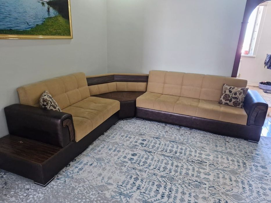 Шикарный удобный диван