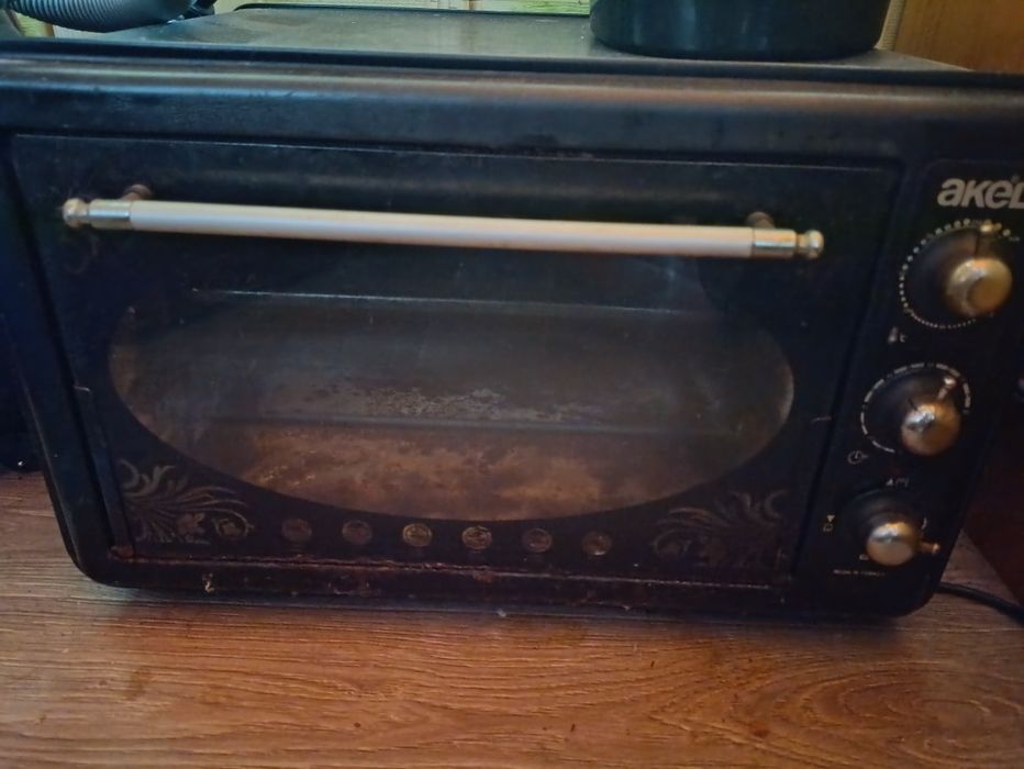 Срочно продам духовку фирмы акель верх недавно перестал работать