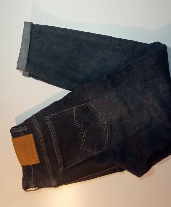 Продам джинсы подростковые новые