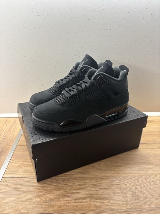 Jordan 4 Black Cat
