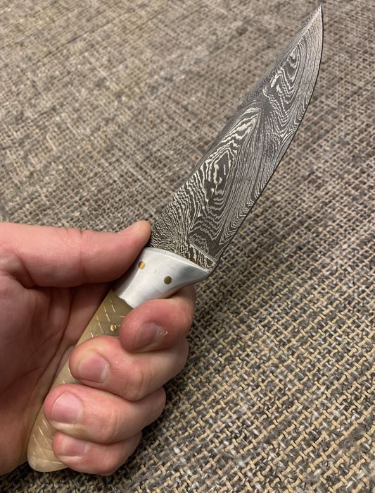 Ловен нож ръчно кован