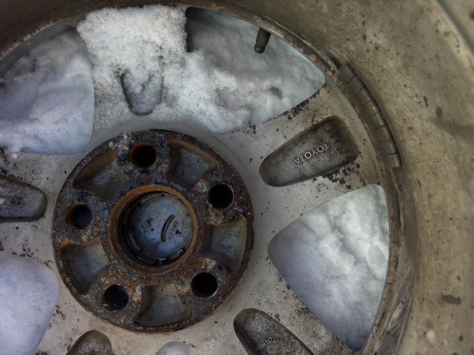 Продам диски от камри 35