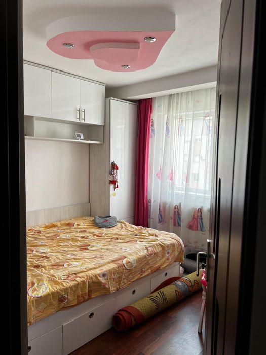 Apartament 3 camere , et.3