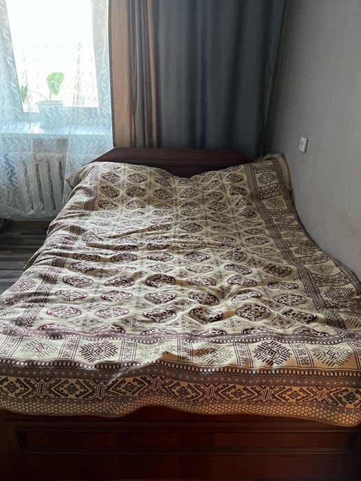 Кровать двуспальная