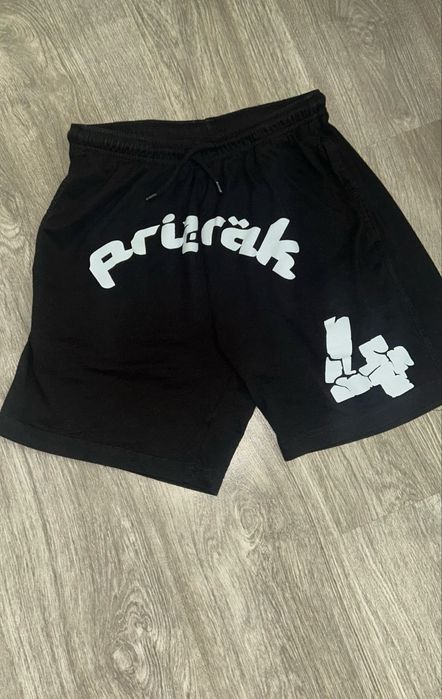 Prizrak къси гащи