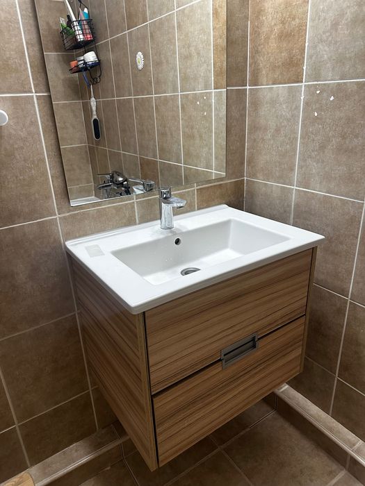 Mobilier baie cu lavoar