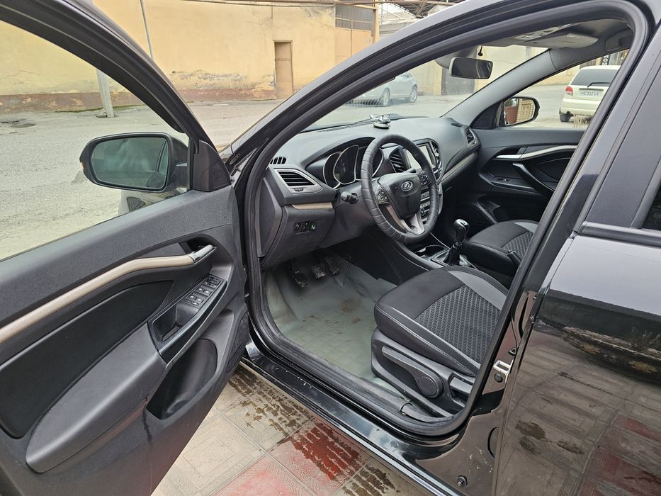 Кора лада веста сотилади