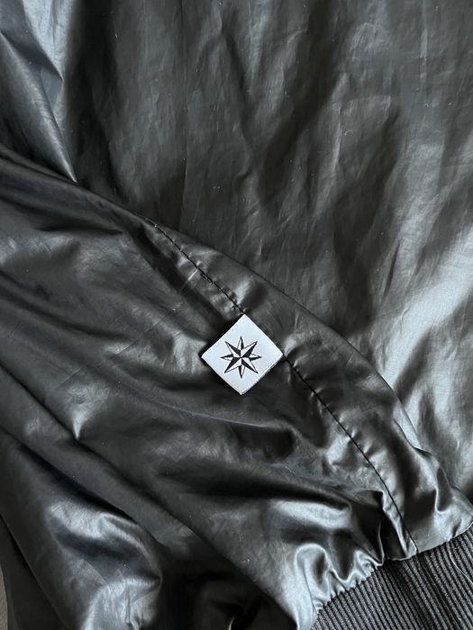 Продам свитшоты 2шт