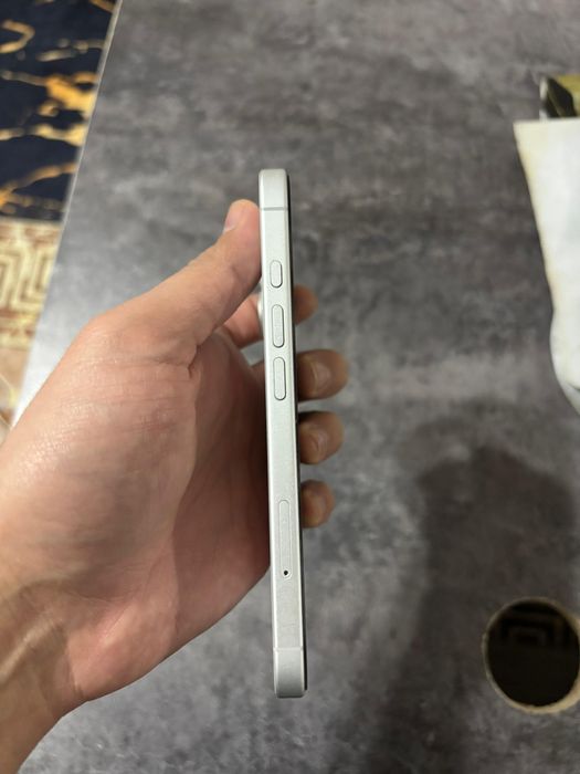 Айфон 16 документ коробка бар