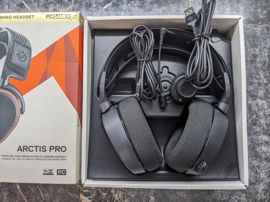 Steelseries Arctis Pro наушники