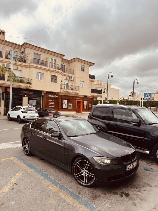 BMW 3 Series 2005