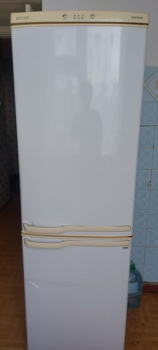 Холодильник LG, б/у в рабочем состоянии