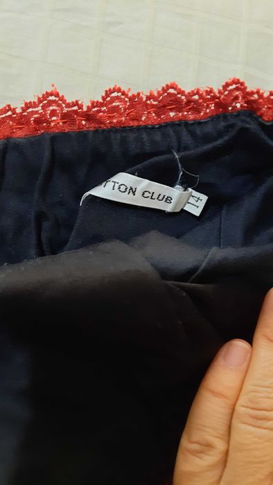 Черна рокля с декорация 14 размер