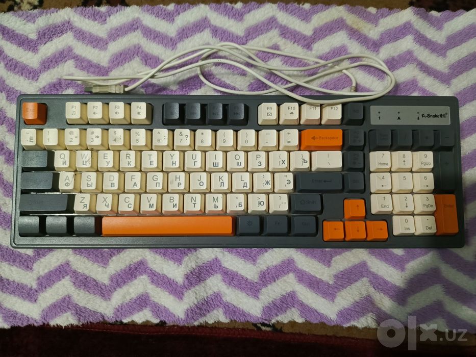 Klavyatura rgb padsvetka