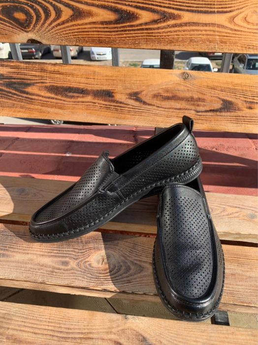 Новая мужская обувь