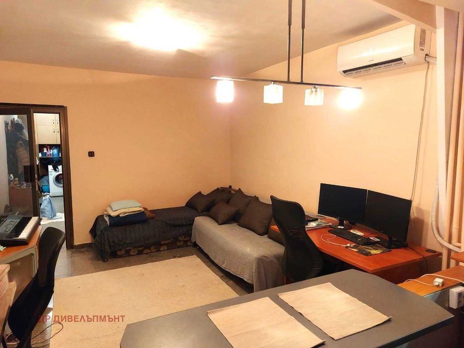 Продава се Двустаен апартамент в София, Света Троица - 45 кв.м за 2556 €/кв.м - Снимка #3