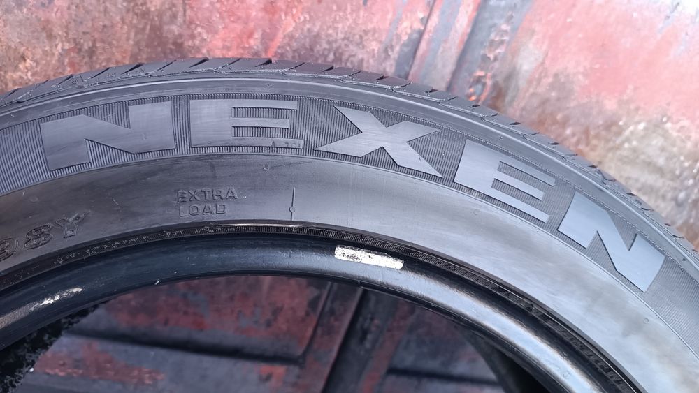 225/50/17 Nexen .