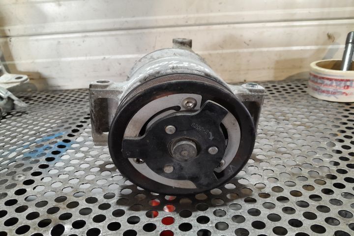 Compresor AC 5N0820803 5N0820803 Volkswagen VW Passat B6 [2005 - 2010