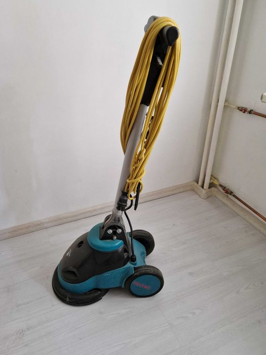 Masina universala monodisc Truvox Orbis Compact 22kg