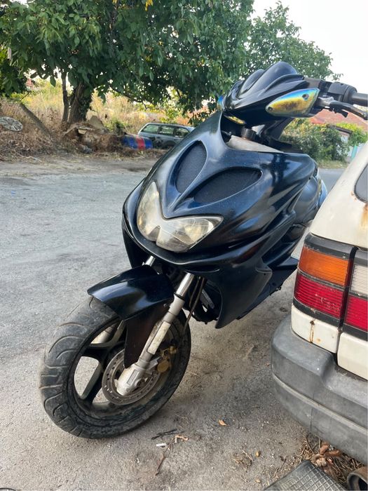 Продавам Yamaha Aerox