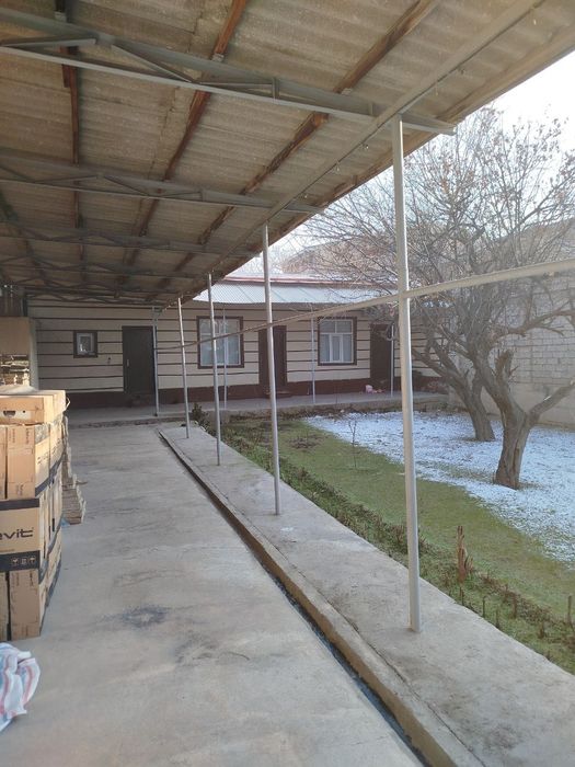 Ер-ховли сотилади Охунбобоевда.