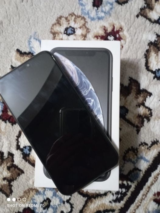 Продам,айфон хр на 64 гб