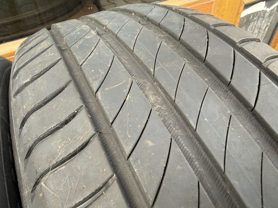 ОТЛИЧНИ Единични Бройки Летни Гуми С Борд 215/55R/16 -MICHELIN- DOT:0219- 5.0мм. *20€ за 1бр*
