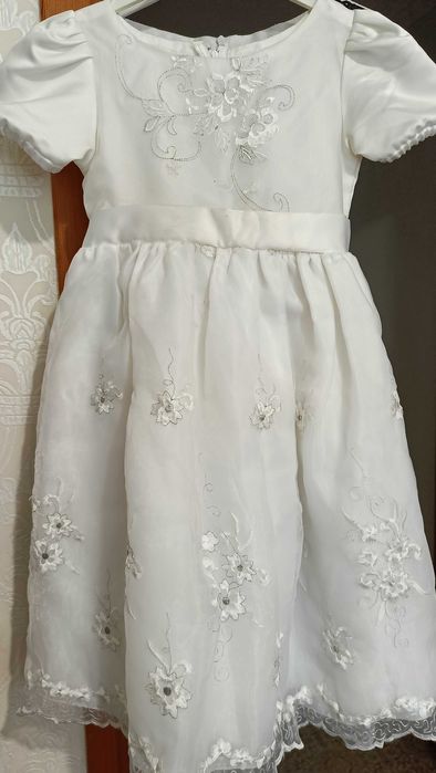 Продам не дорого детские вещи