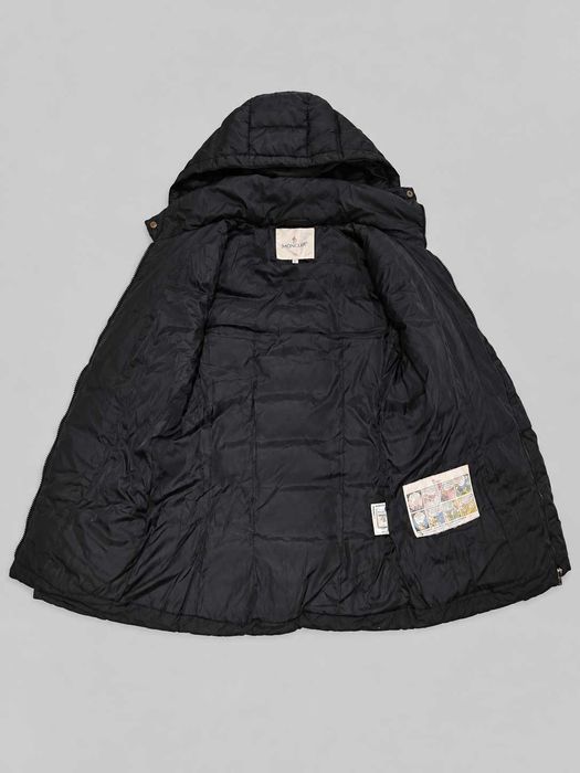 Geacă matlasată neagră Moncler cu glugă detașabilă, mărimea 3