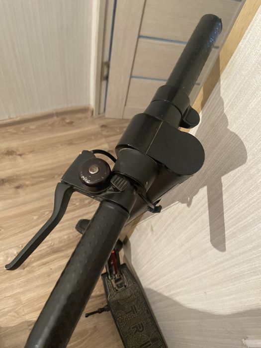 Электросамокат сатылады СРОЧНО ТОРГ БАР