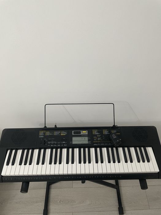 Синтезатор Casio CTK - 2400