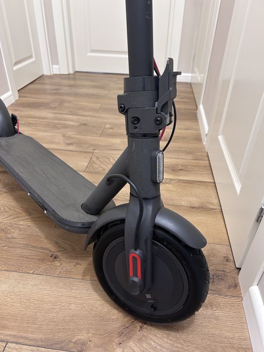 Trotineta Xiaomi Scooter 4