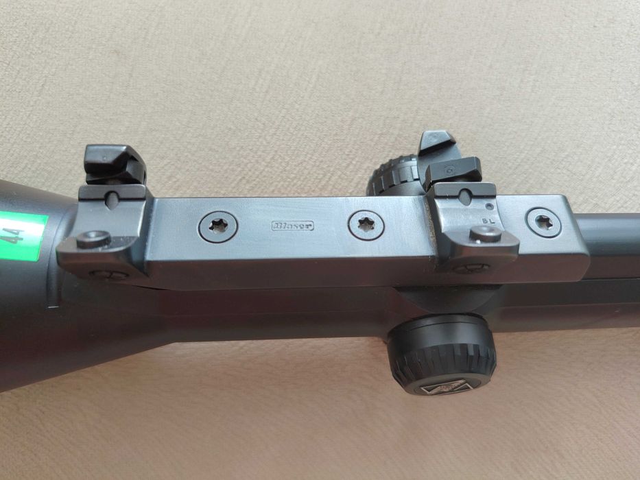 Prindere Blaser sina Zeiss