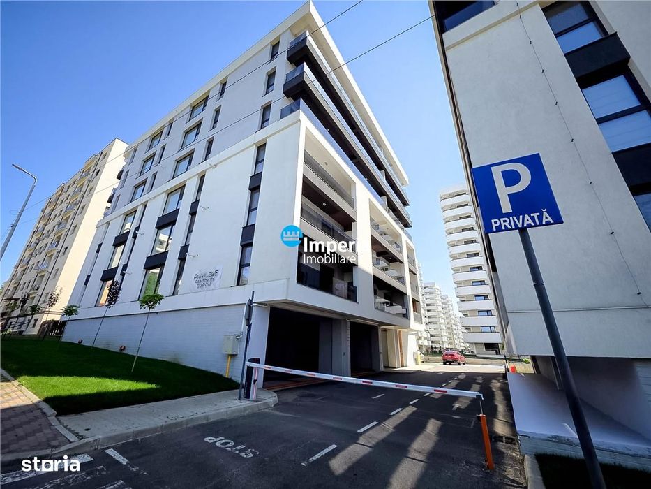 Apartament NOU de inchiriat, 3 camere + Parcare, Copou !