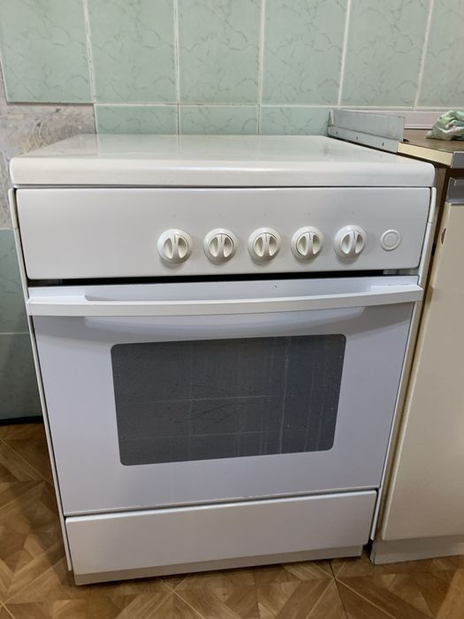 Продам газовую плиту