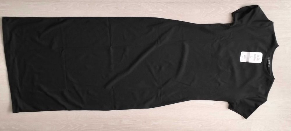 Rochie maxim cu mânecă scurtă