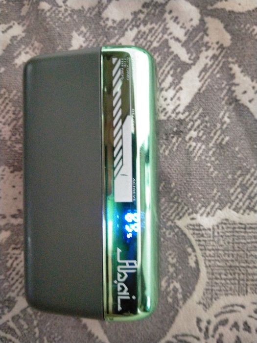 Продам компактный power bank.