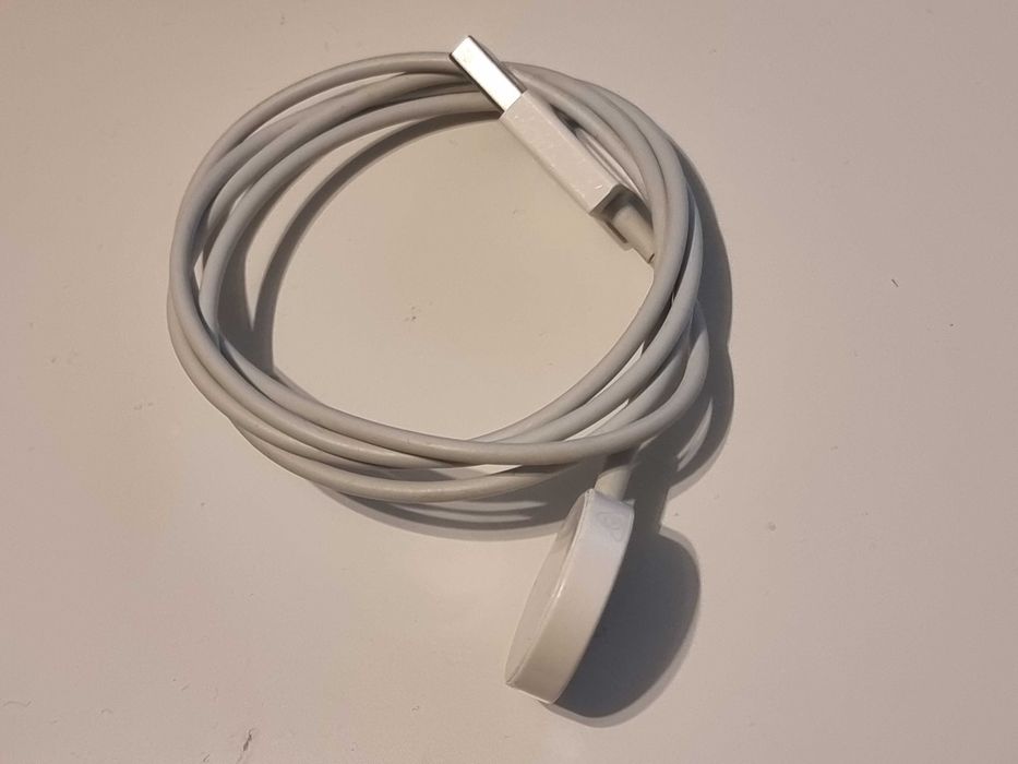 apple iwatch charger magnetic