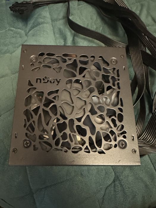 Sursa Njoy Astro 550w 80 bronze