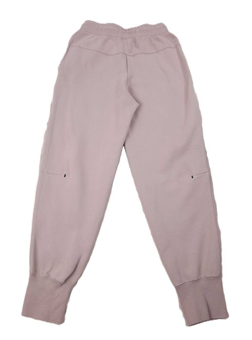 Nike Tech Fleece Jogger - Оригинално дамско долнище размер XS