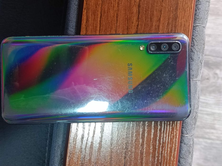 samsung a50 sotiladi
