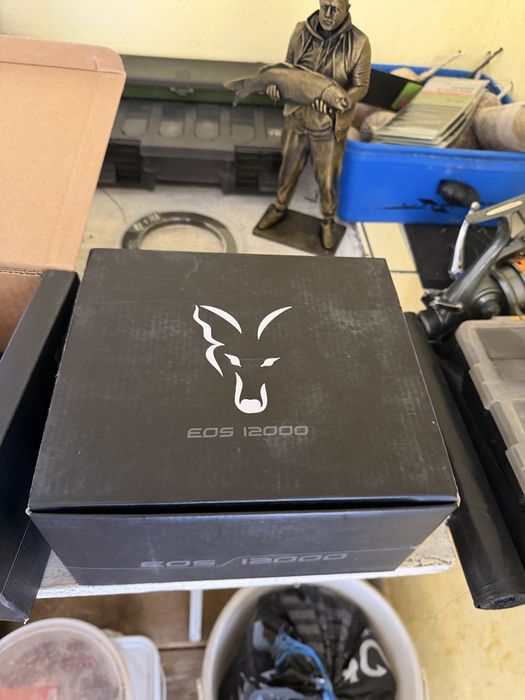 Vand 2 mulinete FOX EOS de 12000