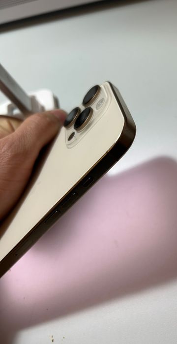 Telefon Apple iPhone 16 Pro Max 5G,Desert Titanium,512GB, baterie 93%