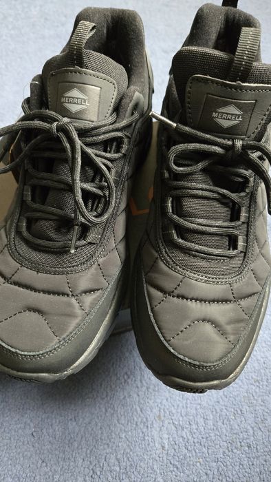 Продам MERRELL кроссовки