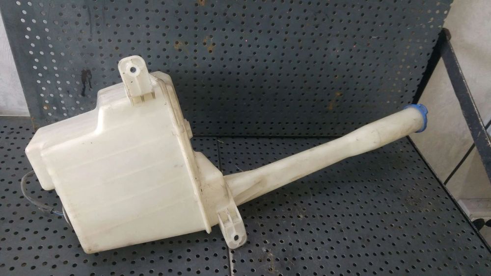 Vas lichid parbriz hyundai santa fe 2 cm 986102b000