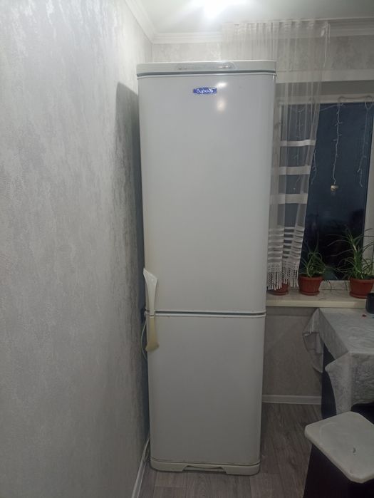 Продам холодильник Бирюса
