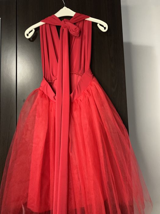 Rochie rosie care se leaga